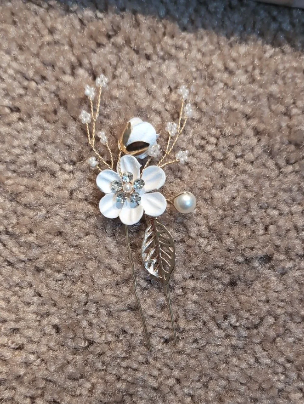 N/A elegant gold